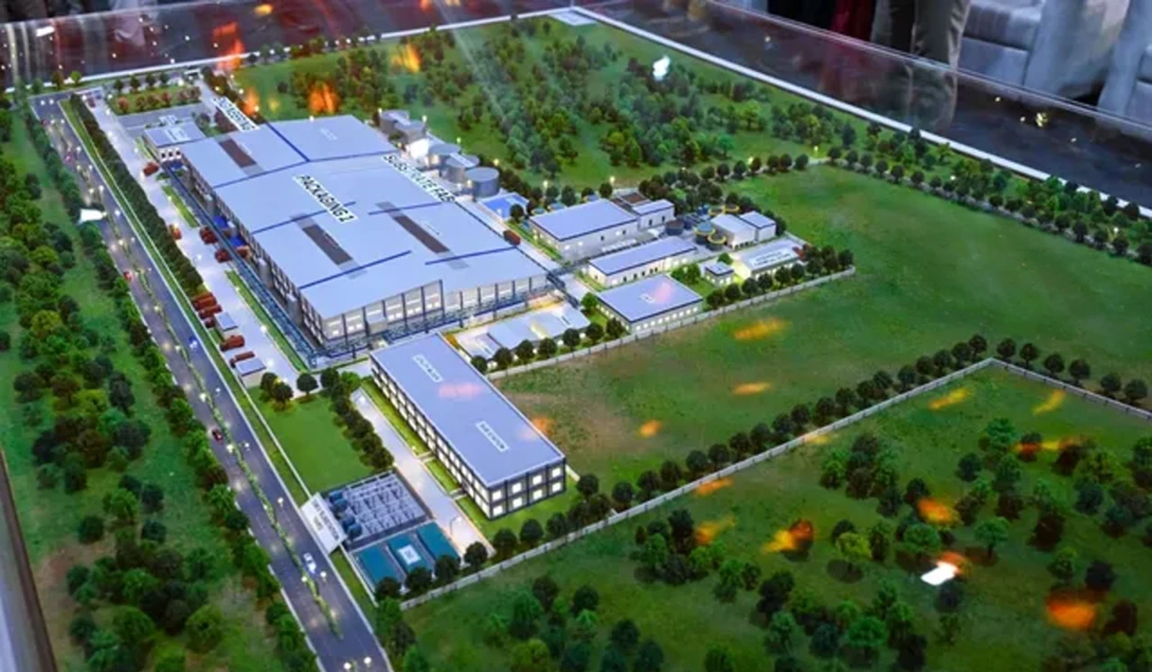 Advanced 3D Semiconductor Packaging Unit