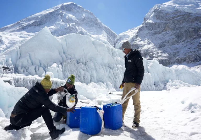 Prosperous and Resilient Himalayas